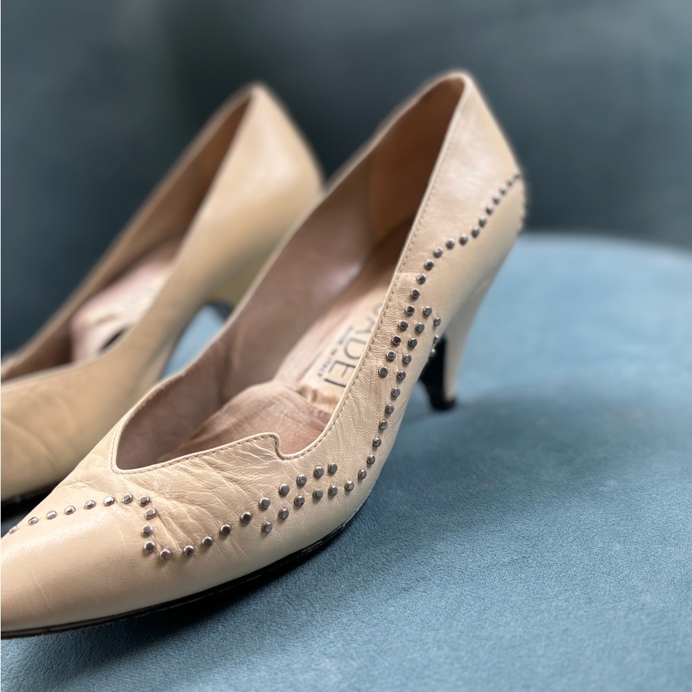 Cascade Collective Cream Perforated Heels